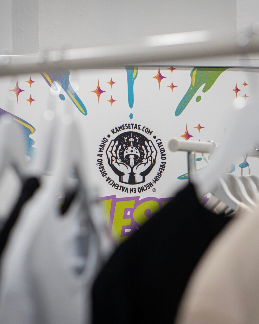 Instagram post from kamesetas_shop. This post is in position 1.